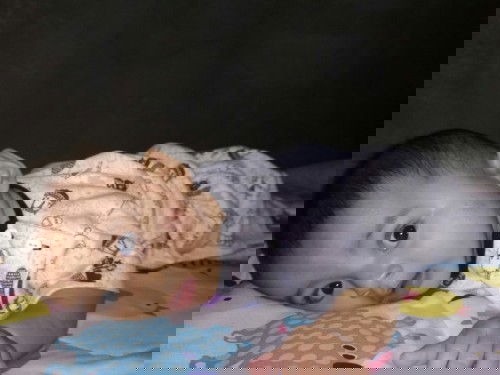 tolong dong bund solusi untuk menghilangkan ruam susu pda bayi gmn ya? kok makin lma makin melebar.