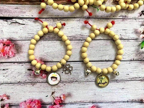 Vòng dâu tằm cho bé nhà làm