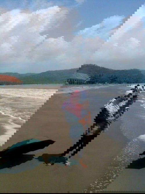 Bahagianya hanif saat ke pantai #ibujuara