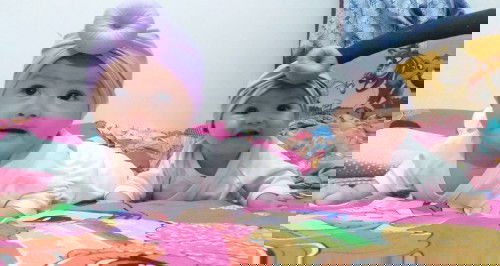 menaikkan bb bayi kembar