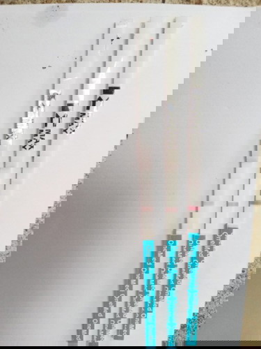 Bunda2 mau tanya dong,,,positif tapi garisnya samar kira2 hamil beneran ngk sih?