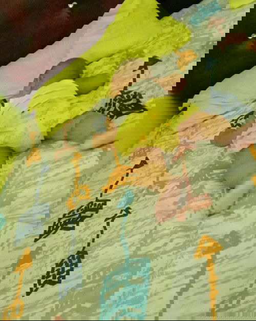 Posisi tidur s kecil