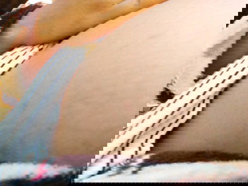 แม่ๆใช้ครีมตัวไหนทารอยแตกคะ