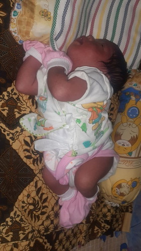 Kenapa selalu begini tidur nya miring ? Mohon pencerahan....