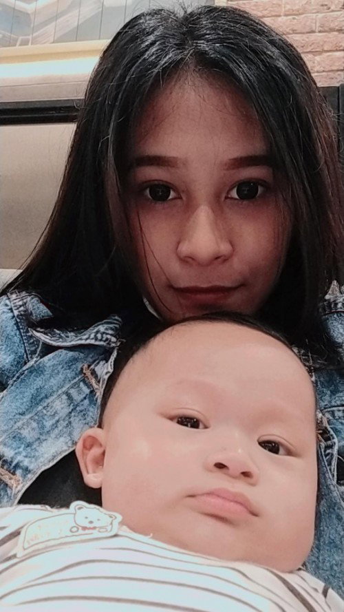 Si kecil mulai aktip😘