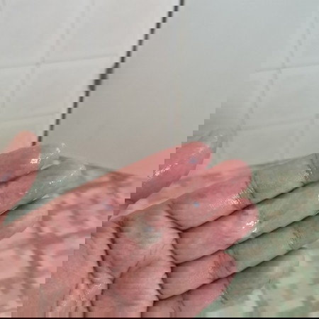 39 weeks pregnant / DISCHARGE / LABOR SIGNS