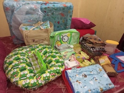 Perlengkapan baby new born
( Apa perlu ada yang di tambahkan atau sudah cukup?)
