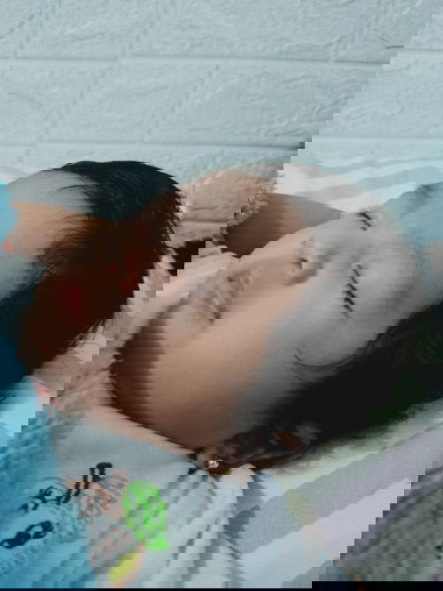 Bun disini ada ga yg anaknya ga digundul?
mau cukur gundul baby sya cuma masih galau