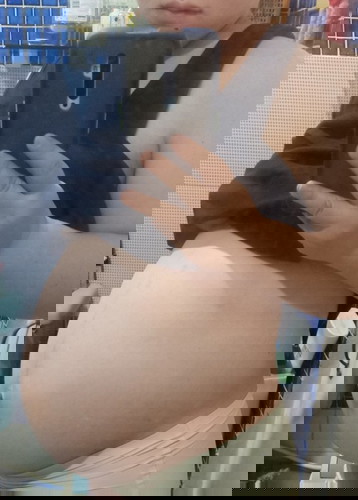 37weeks FTM. Mababa na po ba mga mommy?
Sakit na ng pwet, lower back at pempem ko.. lapit na ba to?