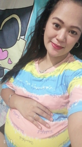 Hello mga momshie may nangangak po bang..35 week?