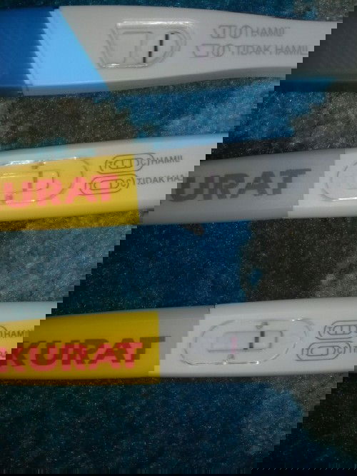 Telat haid 6hari dan hasil 3 test hanya 1 alat test yg terlihat garis samar