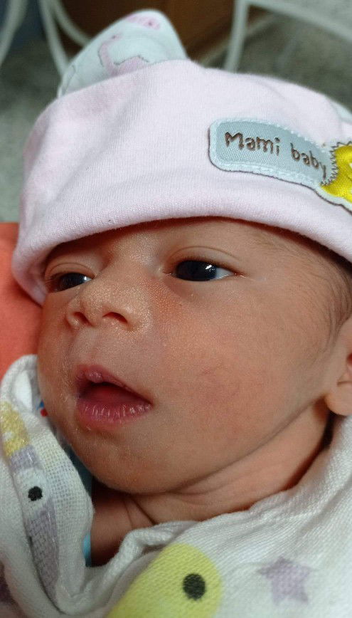 สวัสดีค่ะหนูชื่อ ด.ญ.ญาดา วรสาร (น้องเทอร์) กำหนอดคลอด23มกราคม แต่แตกก่อนวันที่1มกราคม