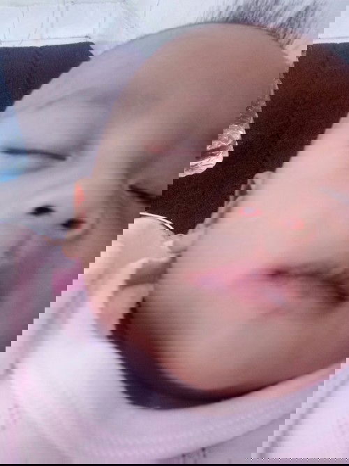 ARSIP ....cara agar anak bisa minum pakai dot