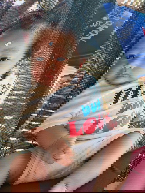 baby ko sa one side lng lagi gusto flat na po ulo nya mababago pa kaya pag nag ilang mos na?