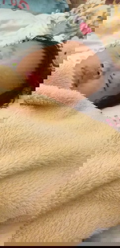 เด็กติดผ้า