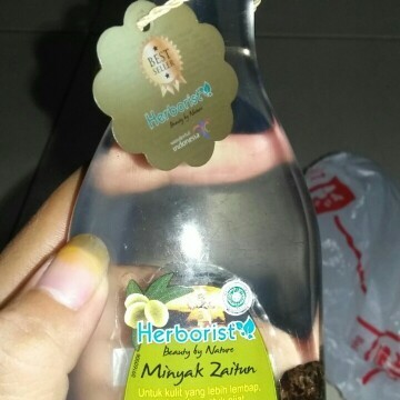 Parentss mau tnya. .sya hamil mau nginap 8bulann..Trs di tradisi sunda suka minum minyak nah minyak