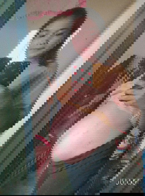 33tuan.  Mà ai cũng nói bụng tụt rồi. Chứ mấy m thấy sao