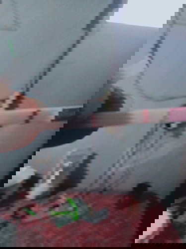 selamat siang bun, mw nanya hasil tespek 2 garis berjauhan artinya ap y bun ,udh telat haid 2 bln