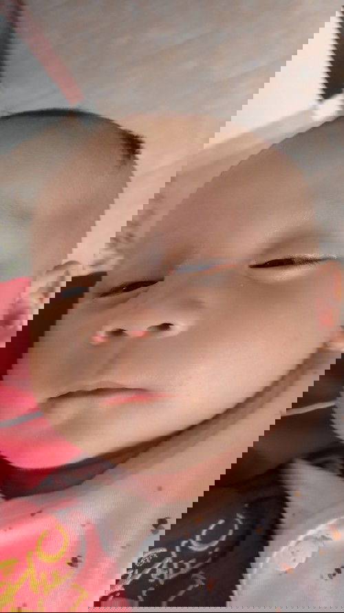 Usia 2m9d males mimi