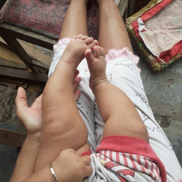 ada yang slah sma kaki anaku?