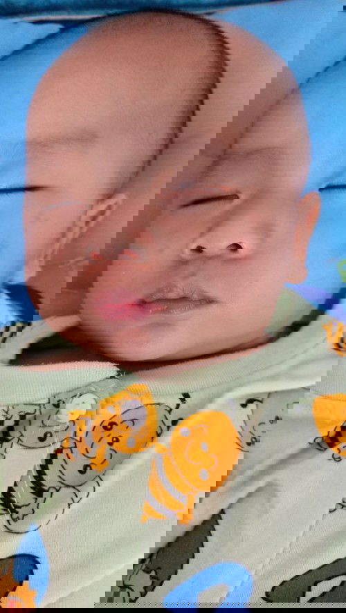 Các mom tv giúp mình