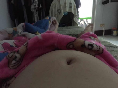 เเบบนี้ หมายความว่าอะไรค่ะ อยู่ดีๆ ก็บีบพอเราดูท้องก็เป็นเเบบนี้22+5w