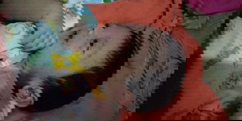 bintik merah pada wajah dan tubuh