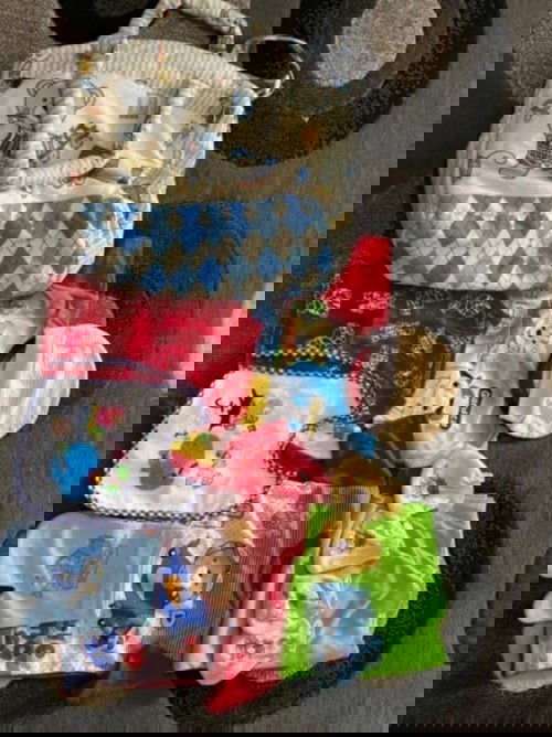 CLOSED.....!!!!! Baju baru n beberapa kali pakai.........