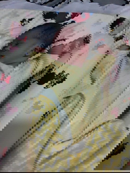 Natural Birth..

EDD - jan 19
DOB - jan 13
39 weeks and 2 days