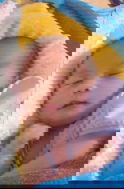 เด็ก 13 วัน