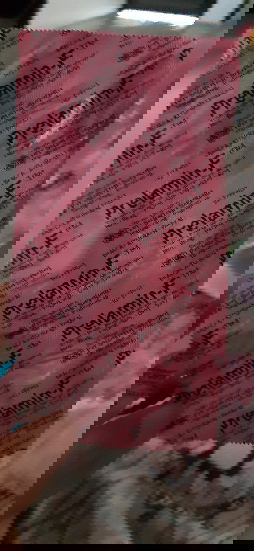 Halo bunda 
Saya di kasih vitamin ini, ada yang samaan gak ?