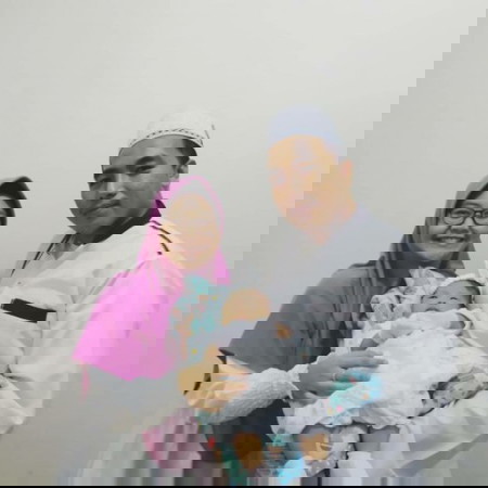 nauvalia.charismaningrum@gmail.com