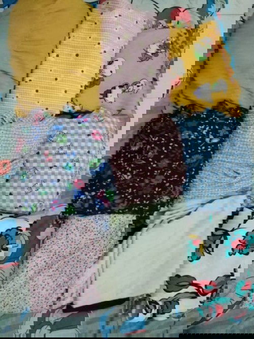 ส่งต่อชุดคลุมท้องของแม่เองมือ1มือ2​ ราคาไม่ถึง​200​ มีแถมให้ด้วยน่ะค่ะ​ ทุกชุดแม่ใส่​ไม่เกิน3ครั้ง​