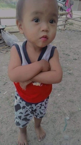 เด็ก1ขวบ3เดือน
เป็นเด็กชั่งพูด พูดเก่ง ฉลาดตามวัย
บอกอะไรก็ทำได้หมด รู้เรื่องแทบทุกอย่าง