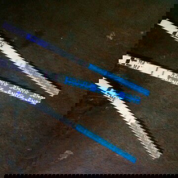 Dua garis yang dinanti