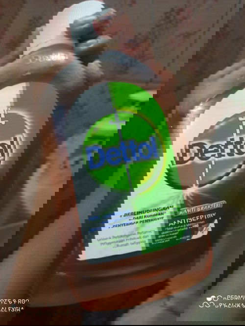 Bunda bunda cantik mohon infonya bayi usia 6bln boleh gak mandi pake sabun detol cair ini?