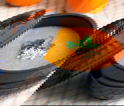 Cháo thịt gà nấu bí đỏ