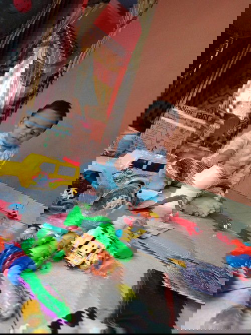 Lagi aktif aktif nya.... 😁