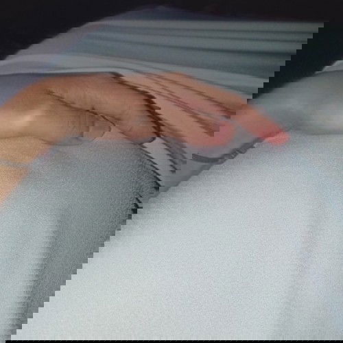 Butuh pakaian bayi bekas gpp 😭