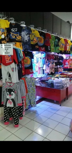 Jual perlengkapan bayi dan stelan anak