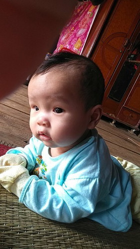 Cac m cho mjh hoi Bé nhà mjh lật rồi mà biếng bú quá,15 ngày rồi mà hk lên lạng Nào mjh thấy lo quá