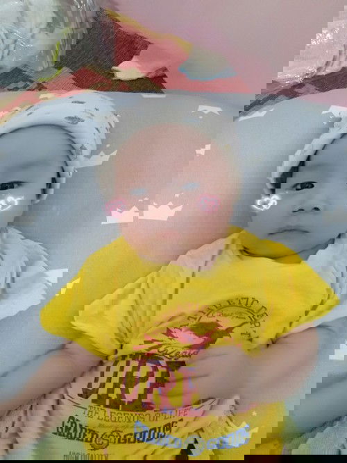 Bé lười bú bình