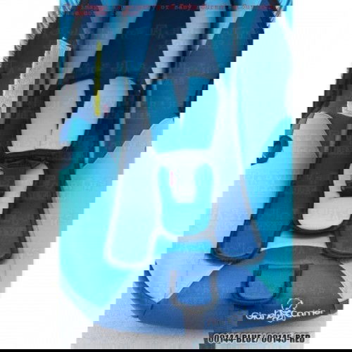 Selling car seat at low price