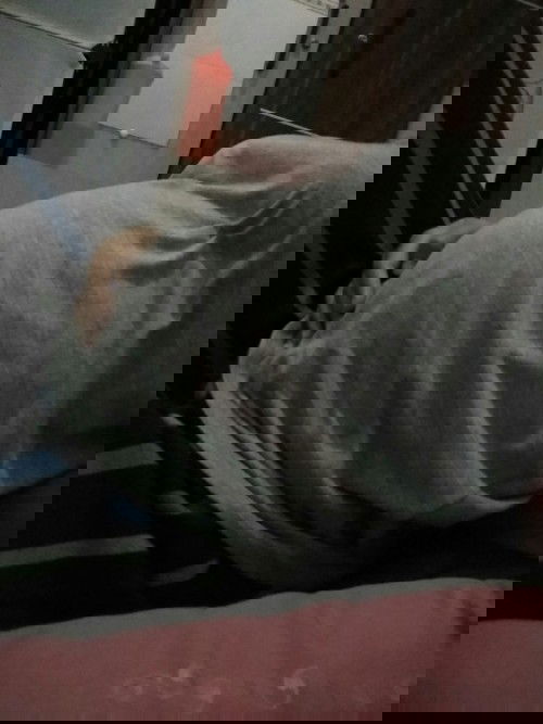 34w, bb naik cuma sekitar 8kg, bentuk perut pun kecil, dan ada masalah di hb rendah sejak sblm hamil