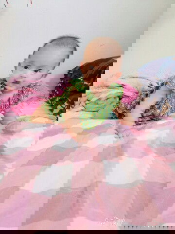 ลูกของแม่ๆนั่งตอนกี่เดือนคะ ตอนนี้บ้านนี้5m24d ตั้งท่าจะคลานหรือนั่งไม่รุ้ค่ะ จับไม่ไหวเลย😂😂