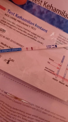 Halo bunda, aku mau bertanya.. Apa ini udah positif hamil bun? Tpi kok aku ga merasakan tanda2