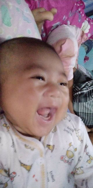 Bayi kagetan dengan suara kecil