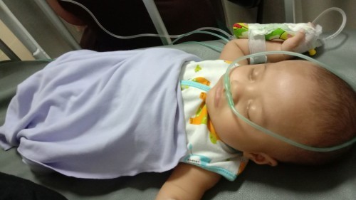 Bayi 2 bulan habis imunisasi, kejang