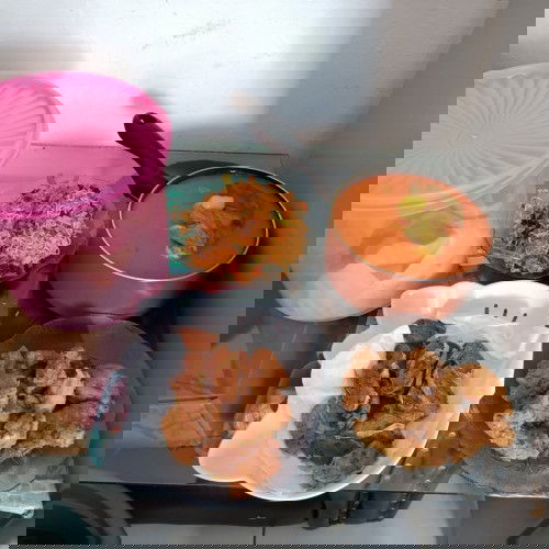 Rayain imlek berdua dengan suami saja