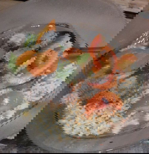 Pro kontra makan mie instan saat hamil